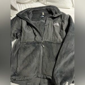 Women’s gray north face jacket
